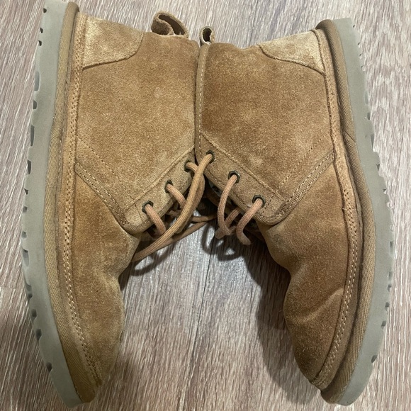 UGG Men's Brown Chukka Boots - Picture 11 of 16